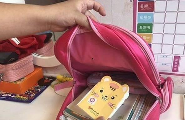 吃瓜不如谈恋爱书包网,揭秘“吃瓜不如谈恋爱”的浪漫校园生活